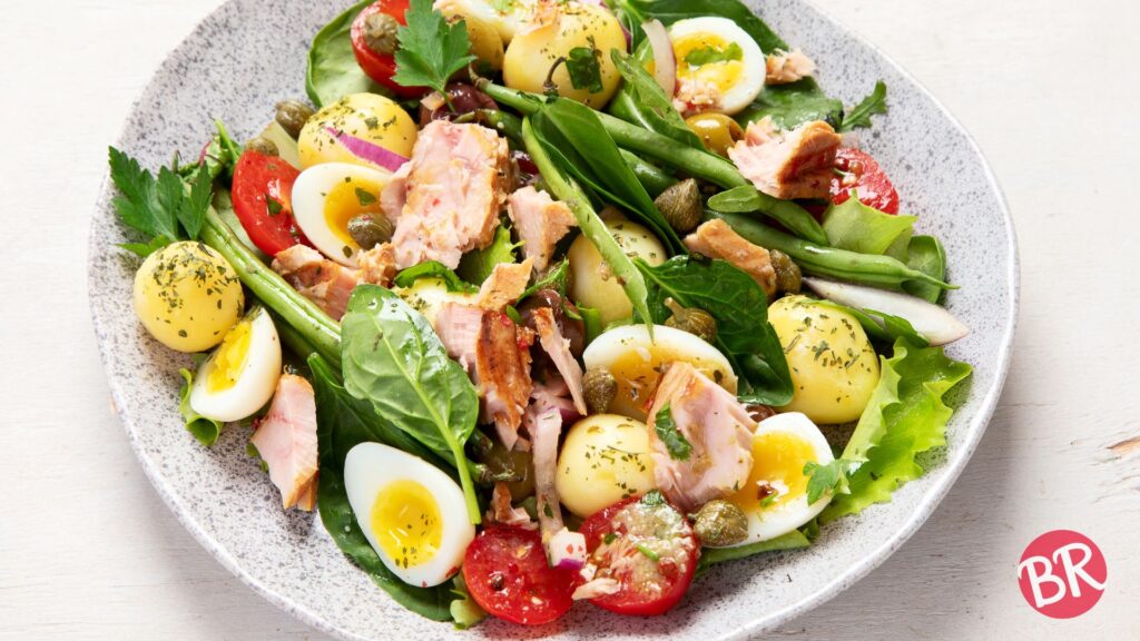 Salada Niçoise Perfeita Frescor e Nutrição para o Seu Dia a Dia!