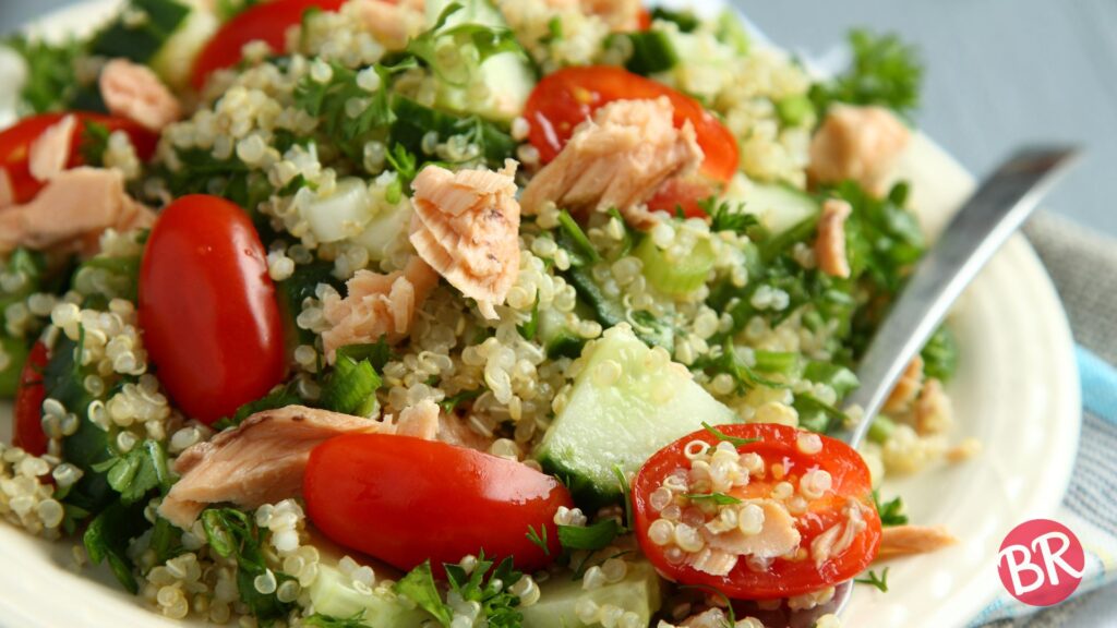 Salada Tabule com Quinoa e Salmão O Segredo Detox que Transforma!